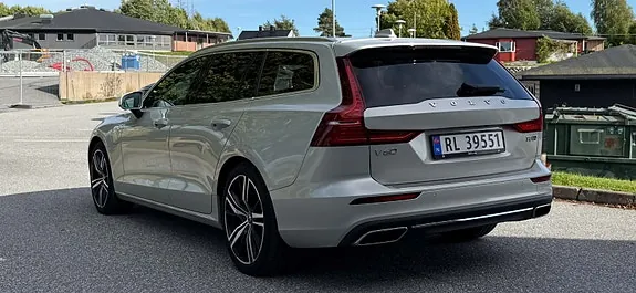 Volvo V60 2019 photo 5