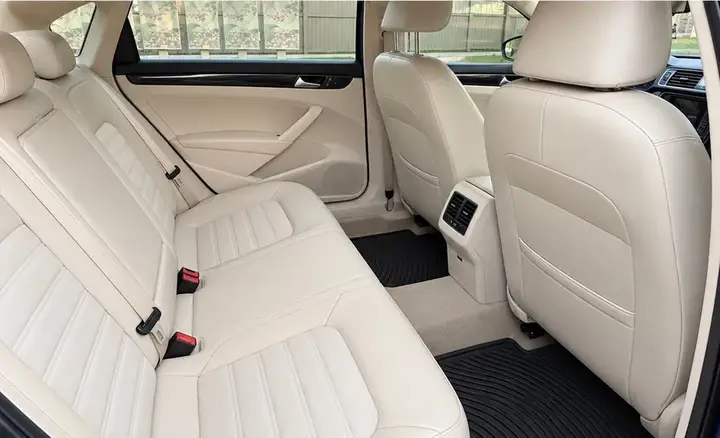 Volkswagen Passat 2013 photo 3
