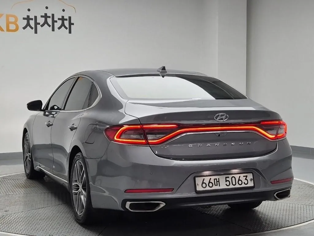 Hyundai Grandeur 2018 photo 2