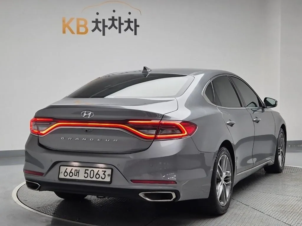 Hyundai Grandeur 2018 photo 3