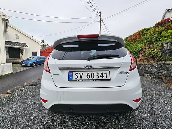 Ford Fiesta 2015 photo 4