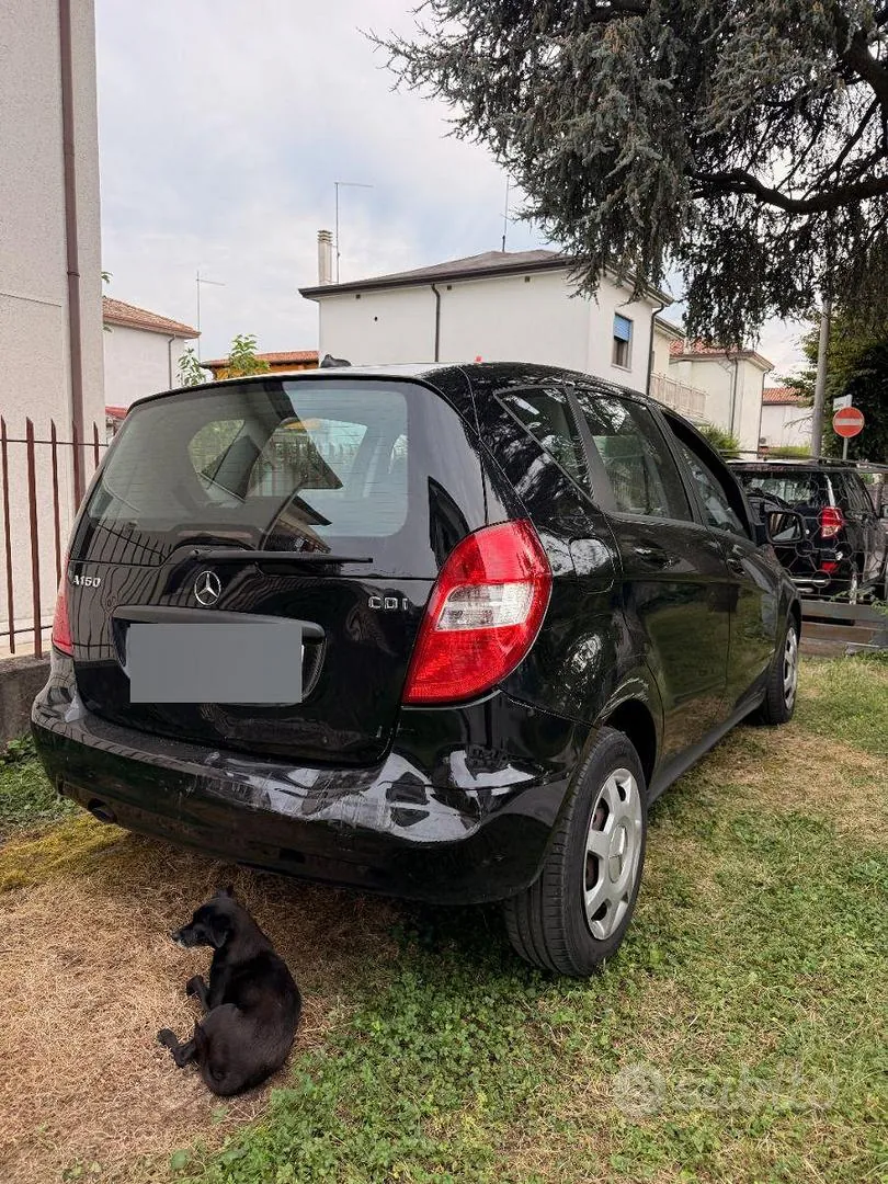 Mercedes-Benz A-Class 2010 photo 4