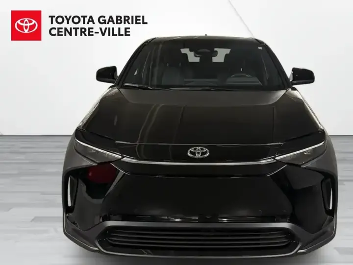 Toyota Bz4X 2024 photo 2