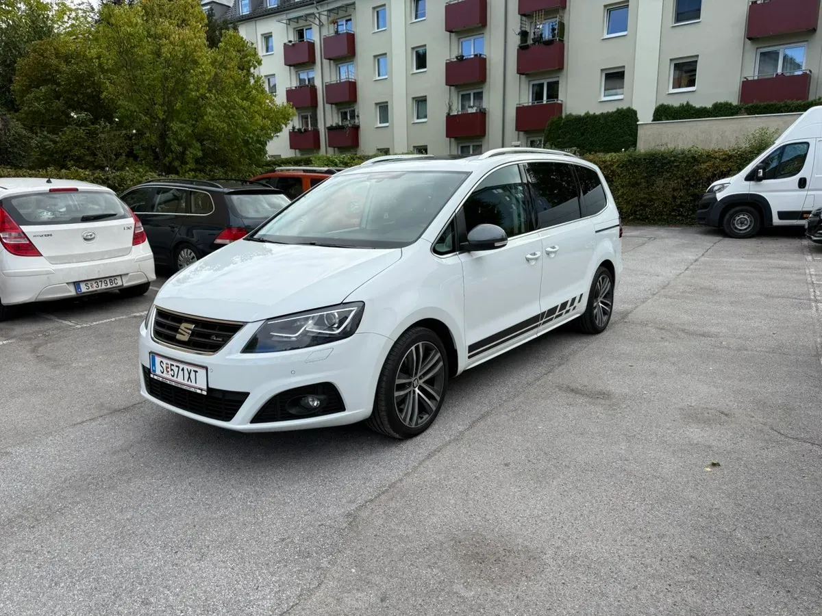 Seat Alhambra 2017 photo 2