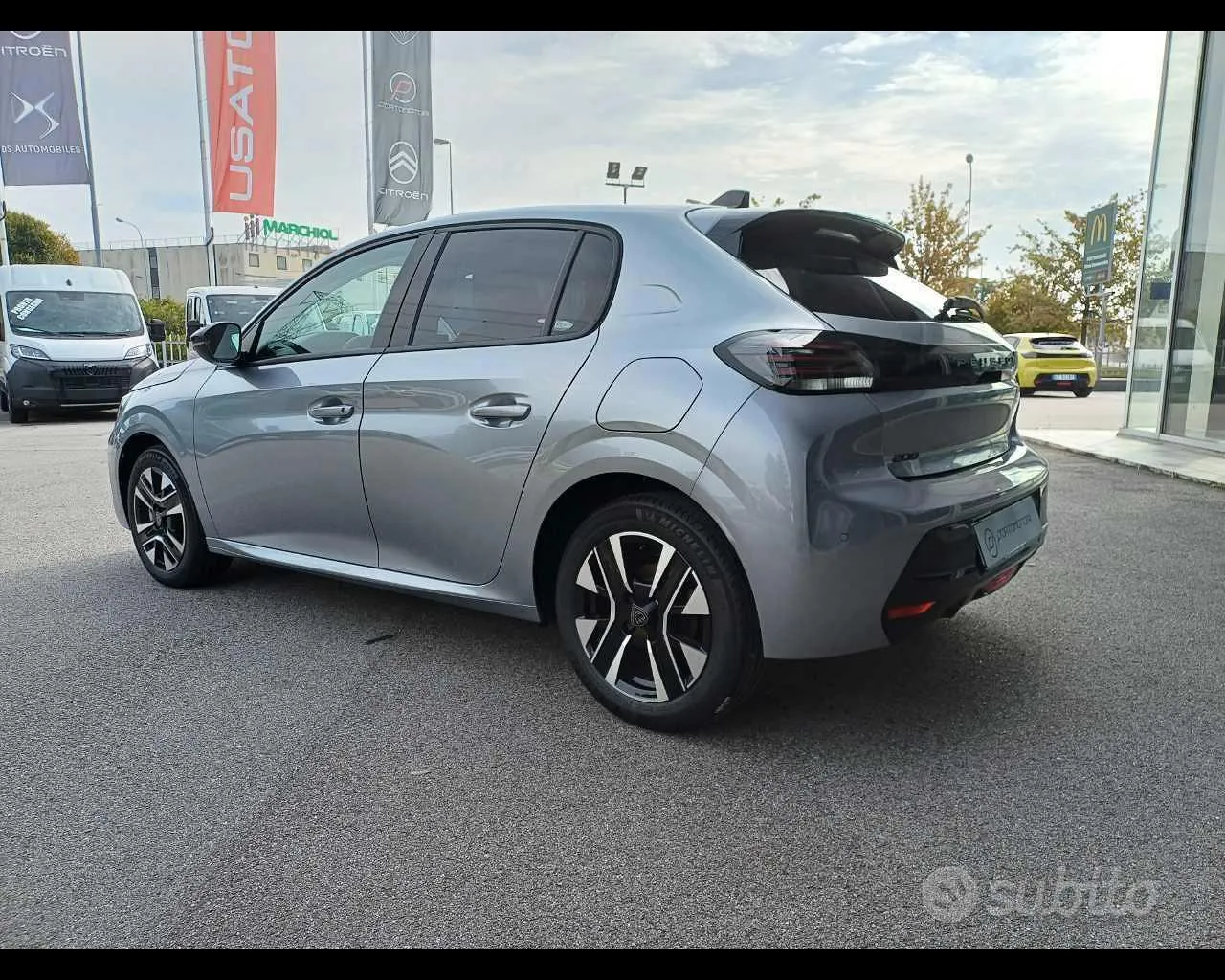 Peugeot 208 2026 photo 2