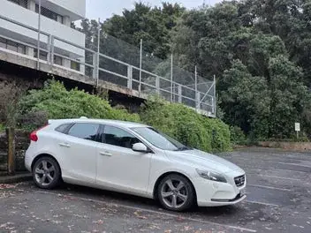 Volvo V40 2014 photo 2