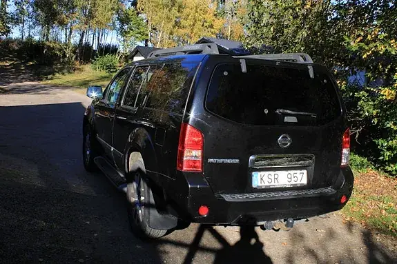 Nissan Pathfinder 2011 photo 3