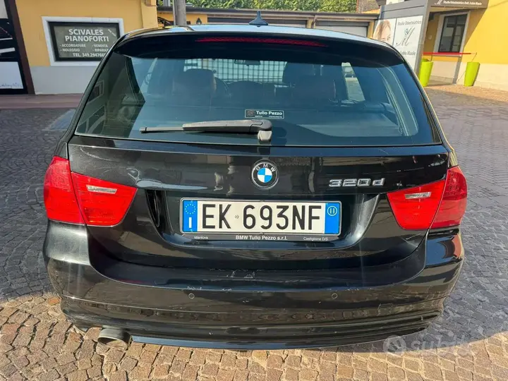 BMW 320D 2011 photo 5