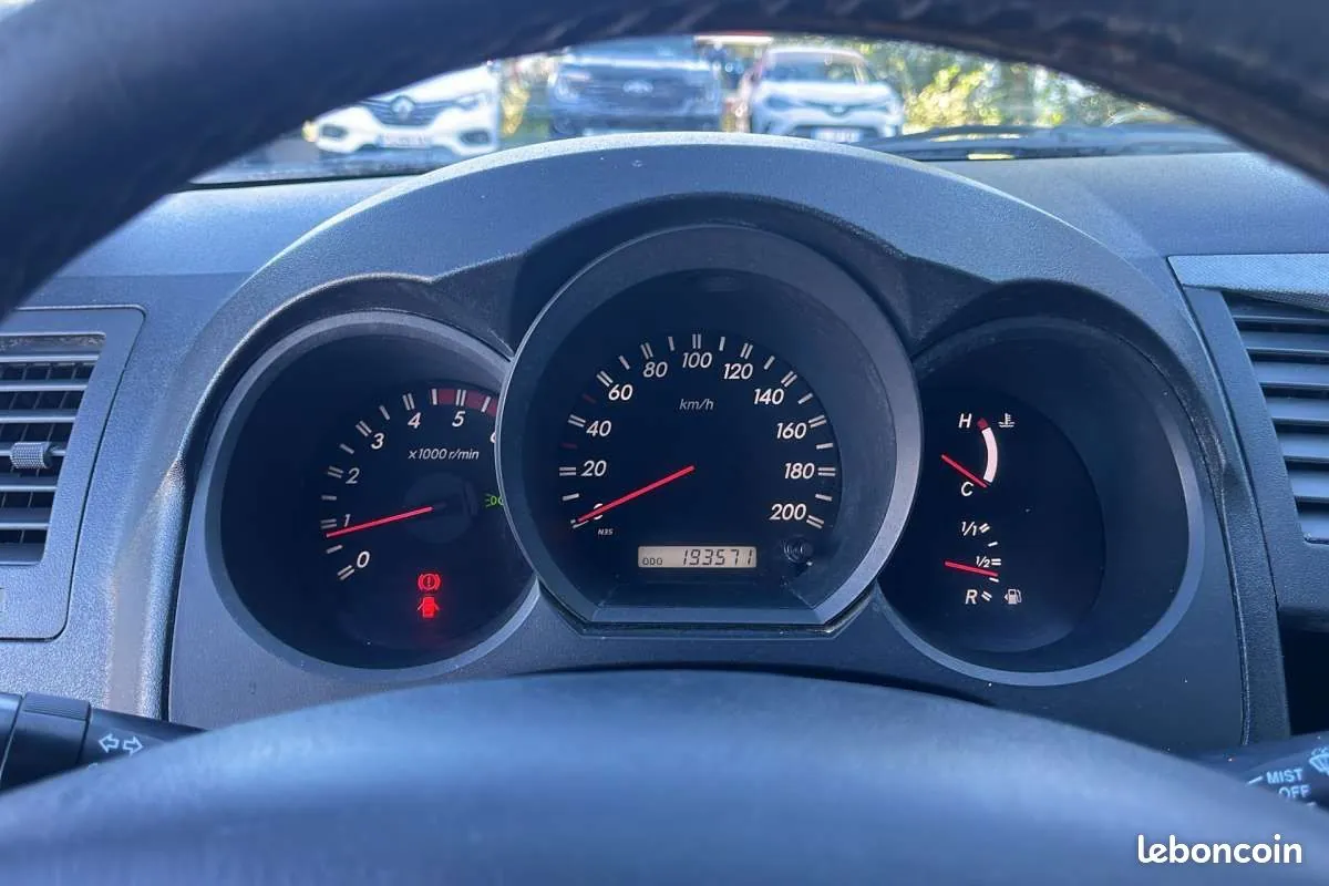 Toyota Hilux 2008 photo 5