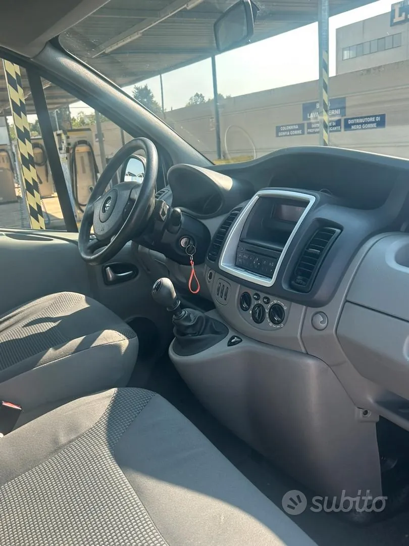 Opel Movano 2010 photo 3