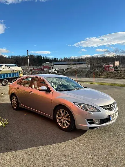 Mazda 6 2010 photo 2