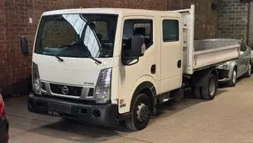 Nissan Nt400