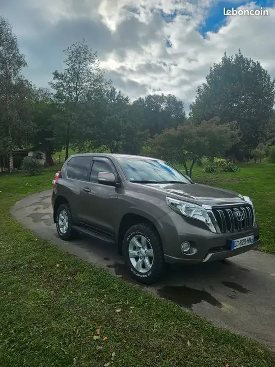 Toyota Land Cruiser 2016 photo 3