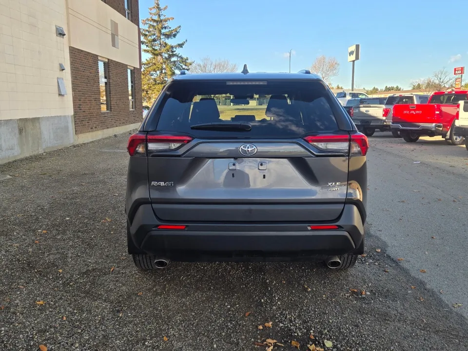 Toyota Rav4 2023 photo 4