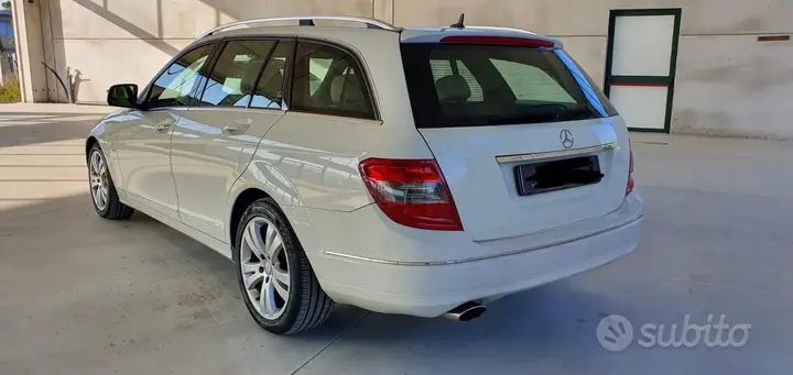Mercedes-Benz C-Class 2009 photo 2