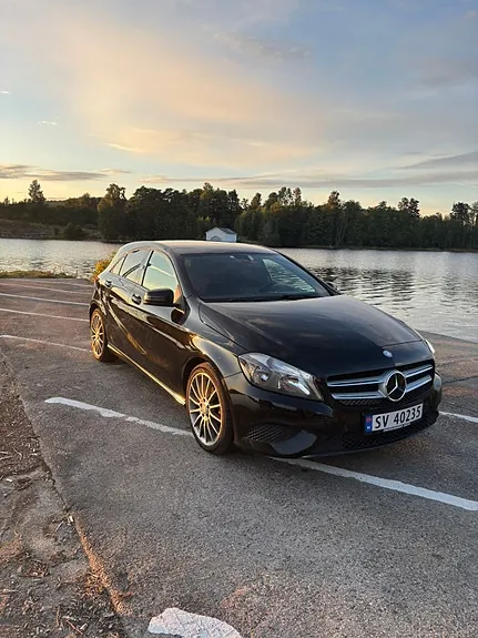 Mercedes-Benz A180 2013 photo 4