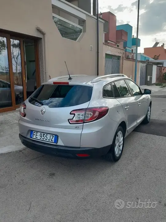 Renault Megane 2016 photo 2