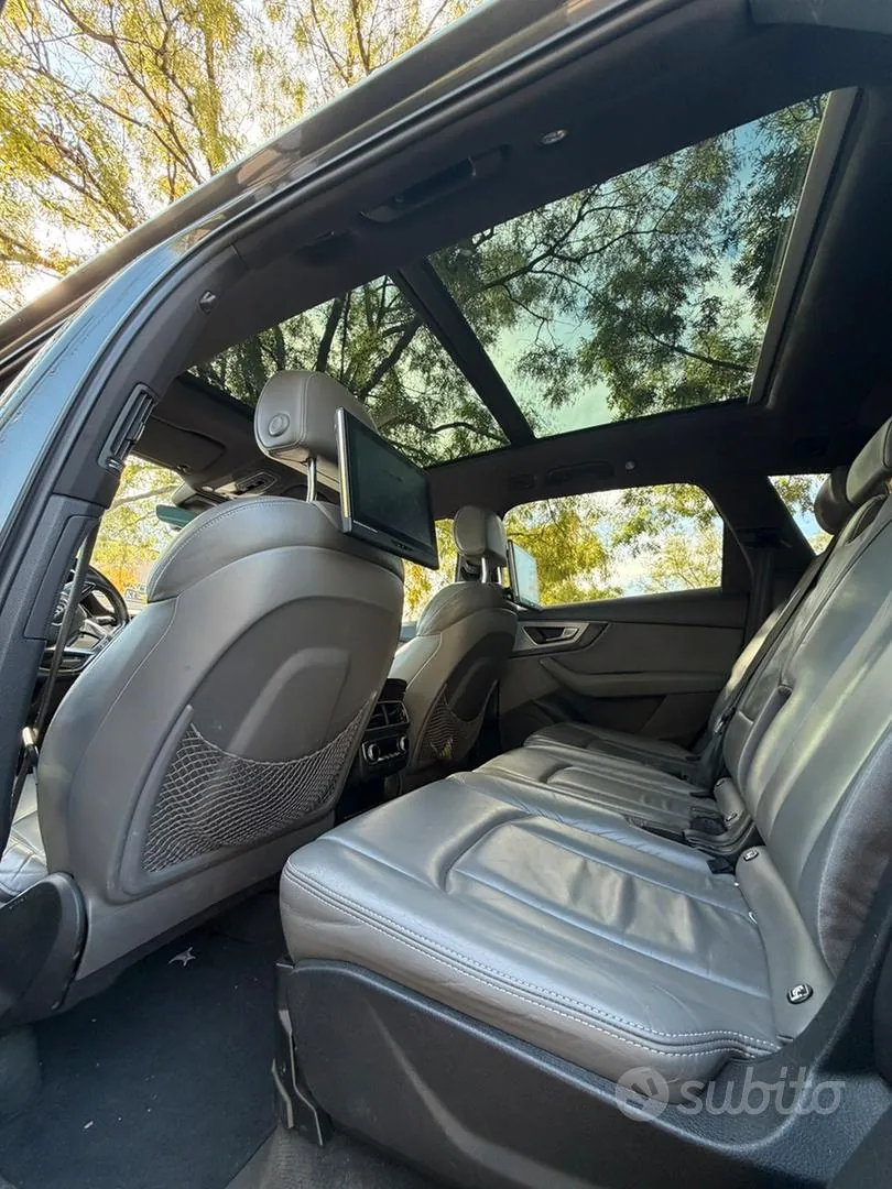 Audi Q7 2017 photo 4