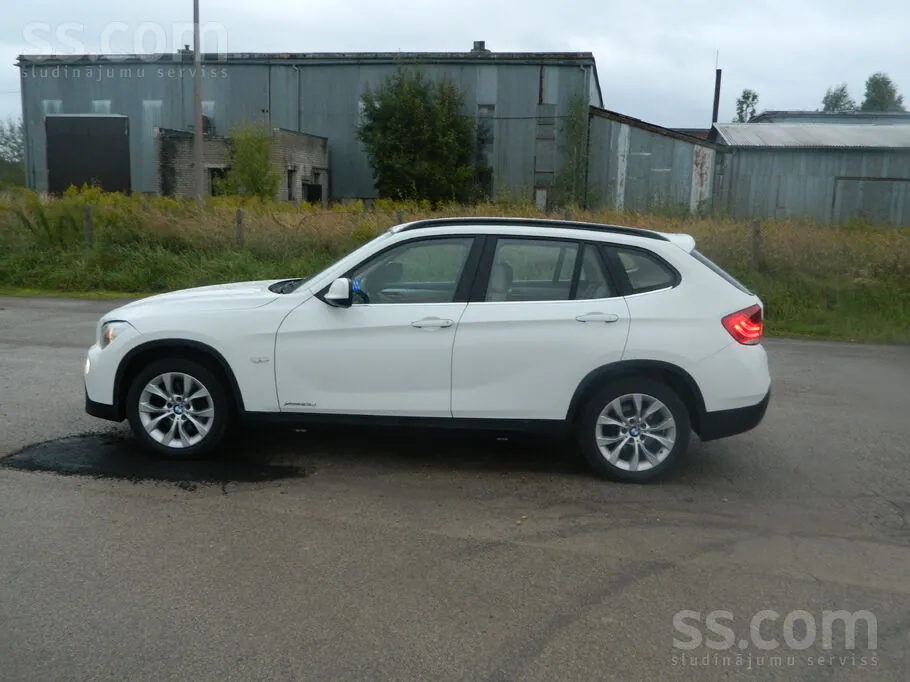 BMW X1 2011 photo 4