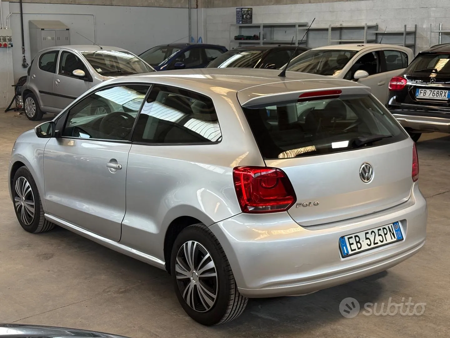 Volkswagen Polo 2010 photo 3