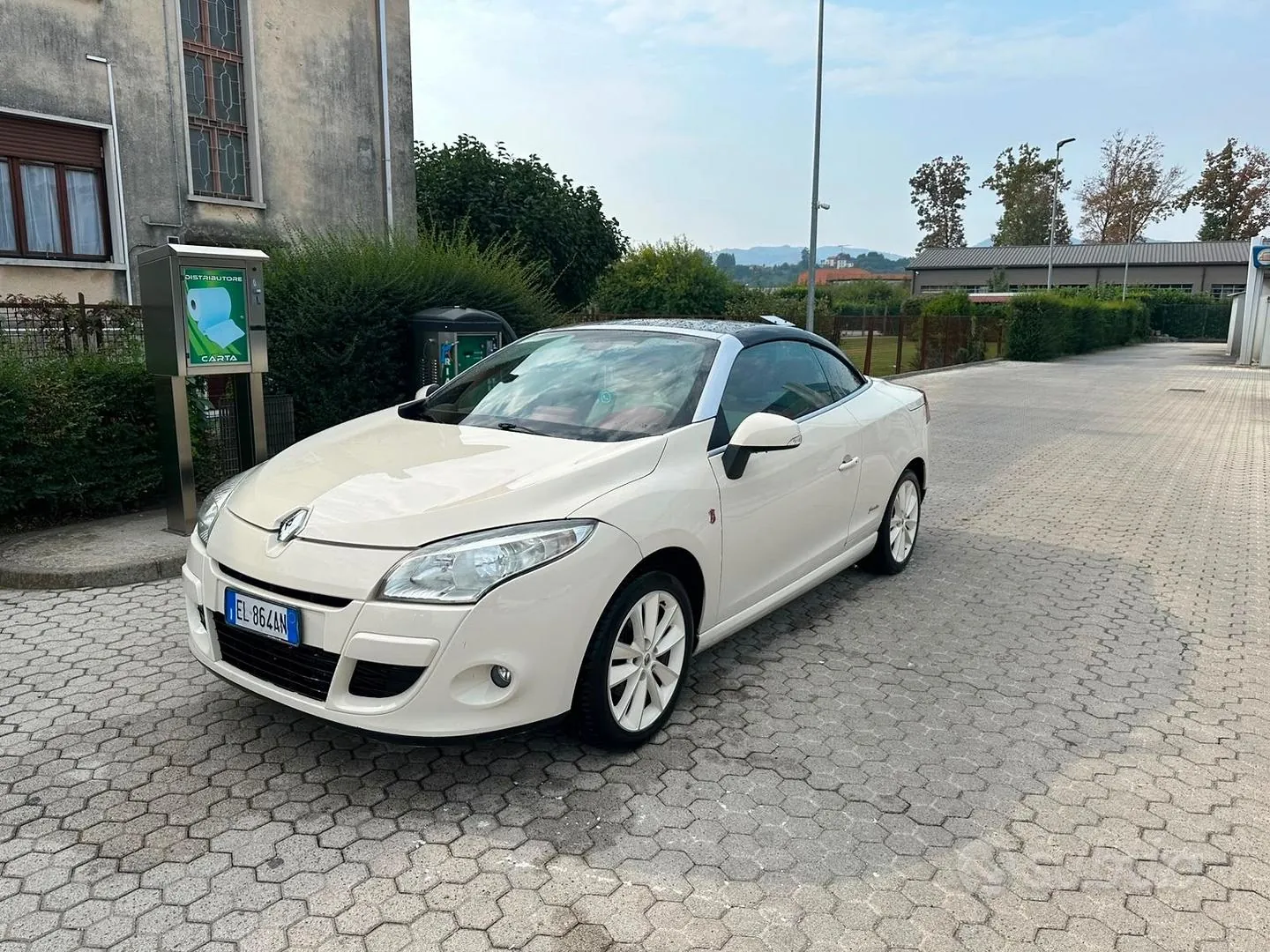 Renault Megane 2012 photo 4