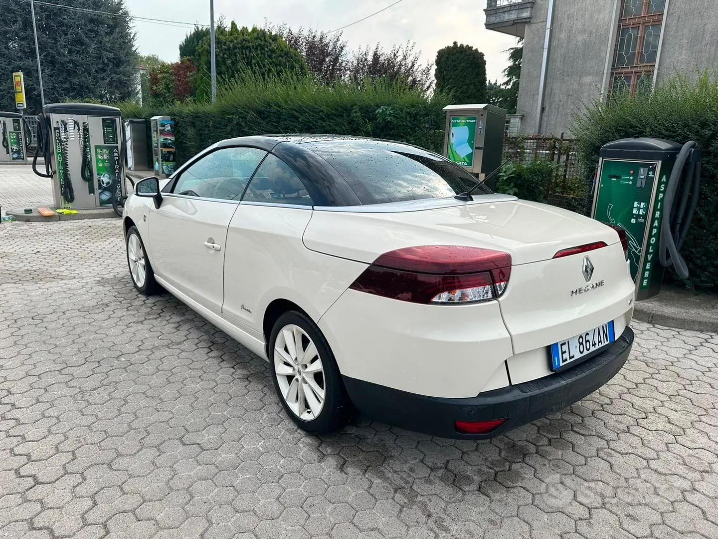 Renault Megane 2012 photo 2