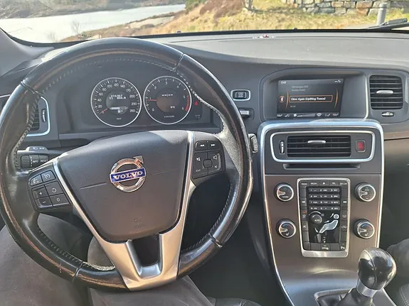 Volvo V60 2012 photo 3