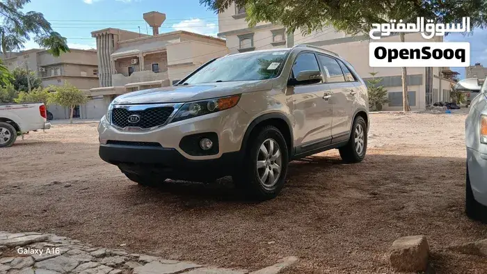 Kia Sorento 2011 photo 4