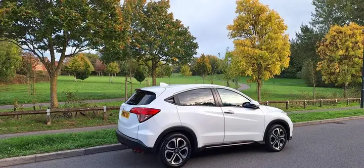 Honda Hr-V 2017 photo 4