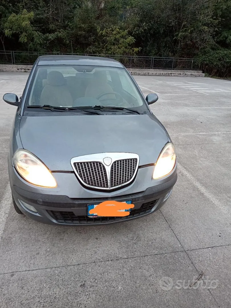 Lancia Ypsilon 2004 photo 3