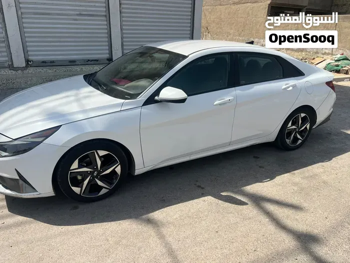 Hyundai Elantra 2023 photo 2