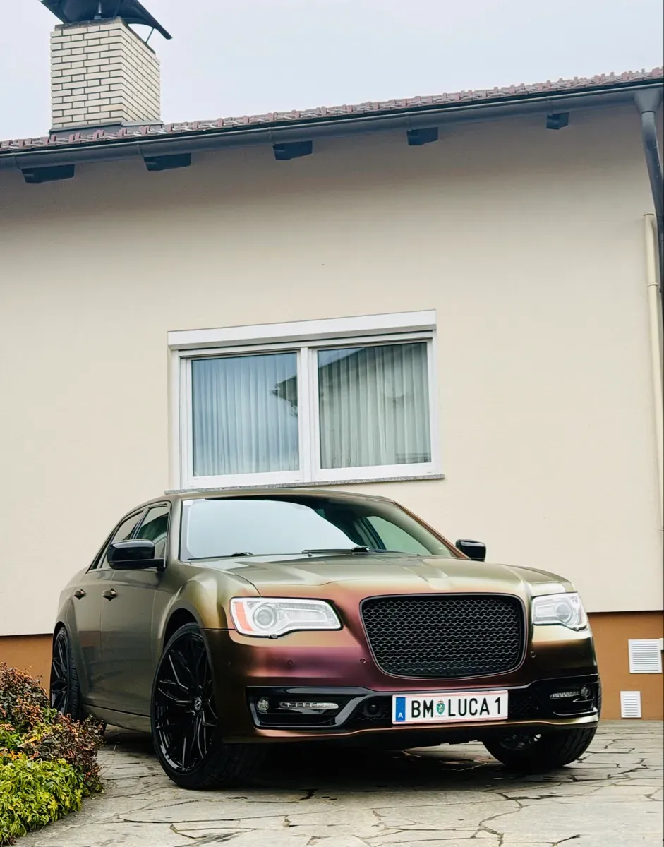 Lancia Thema 2012 photo 3
