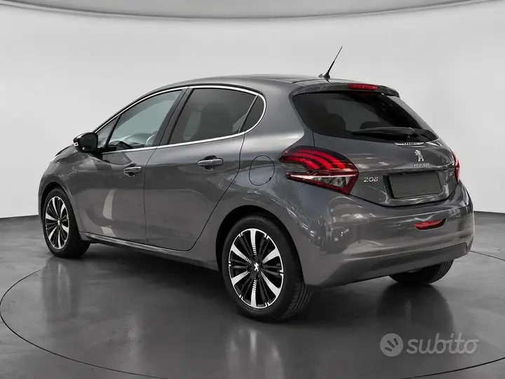 Peugeot 208 2019 photo 2