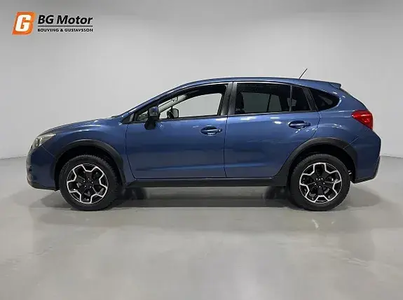 Subaru Xv 2012 photo 2