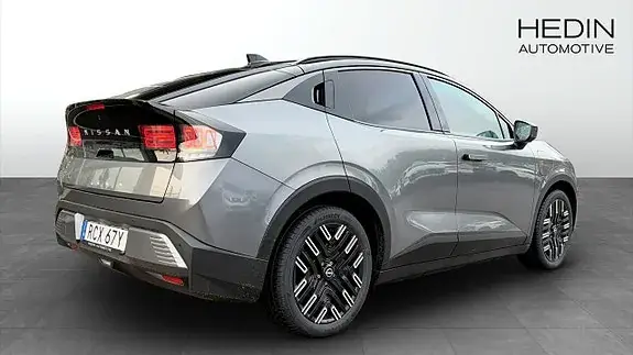 Nissan Leaf 2026 photo 2