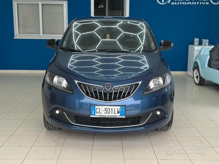 Lancia Ypsilon 2022 photo 2