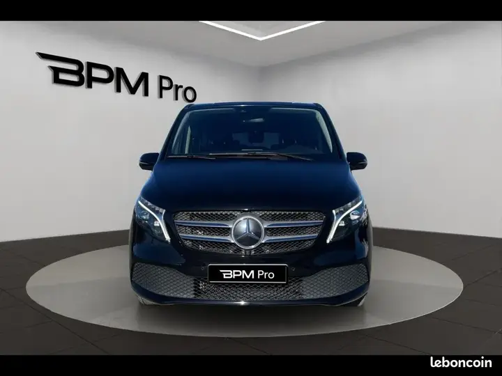 Mercedes-Benz V 2023 photo 2