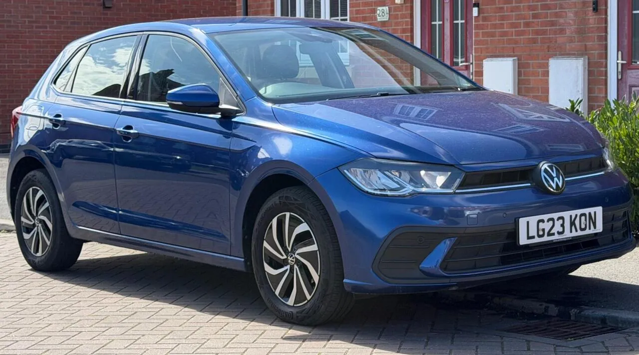 Volkswagen Polo 2023 photo 2