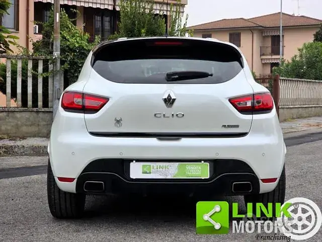 Renault Clio 2015 photo 2