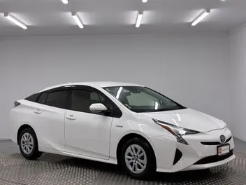 Toyota Prius 2018 photo 2