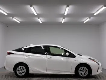 Toyota Prius 2018 photo 3