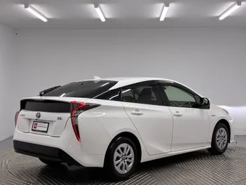 Toyota Prius 2018 photo 4