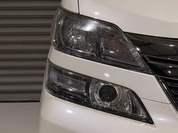 Toyota Vellfire 2014 photo 3