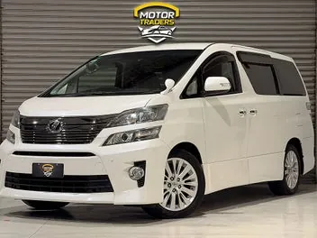 Toyota Vellfire 2014 photo 2