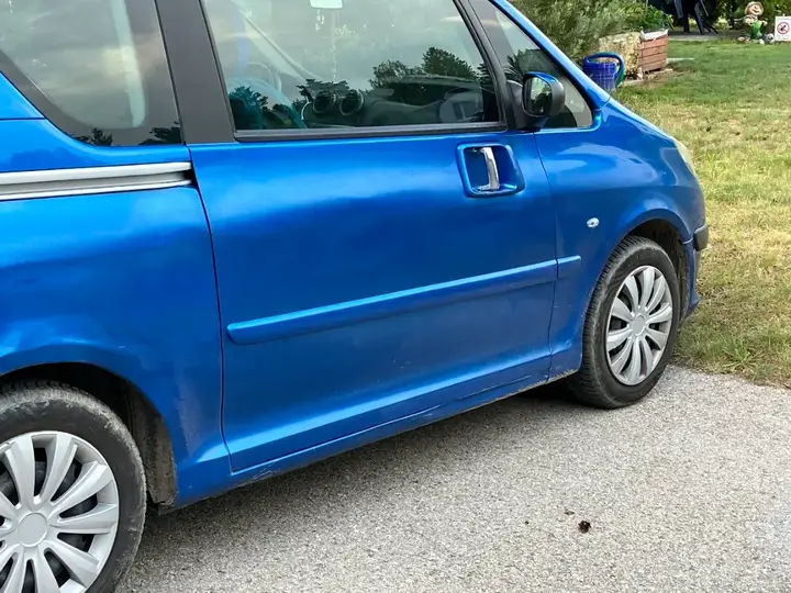 Peugeot 1007