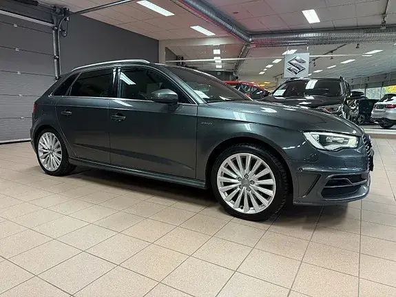 Audi A3 2016 photo 5