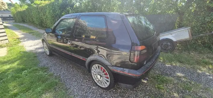 Volkswagen Golf 1996 photo 2