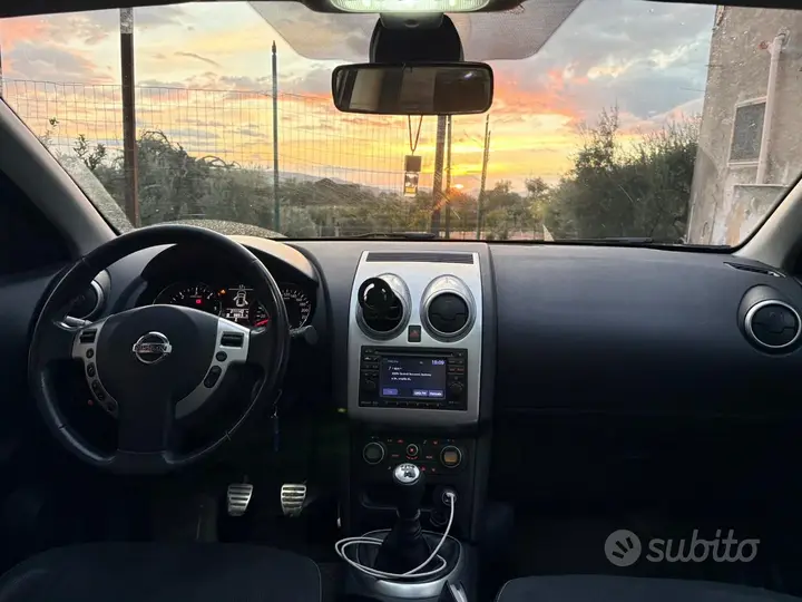Nissan Qashqai 2011 photo 5