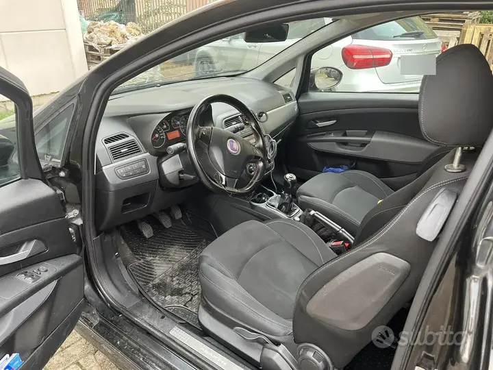 Fiat Grande Punto 2009 photo 3