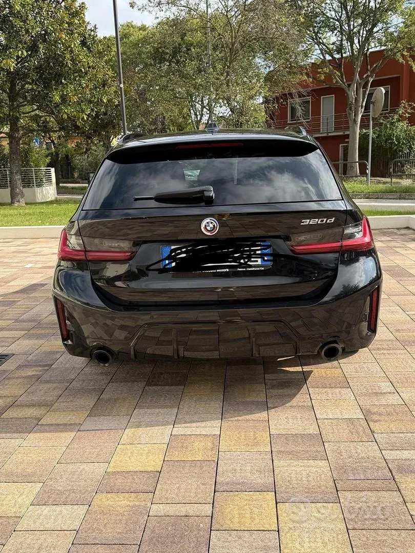 BMW 3 Series 2023 photo 3